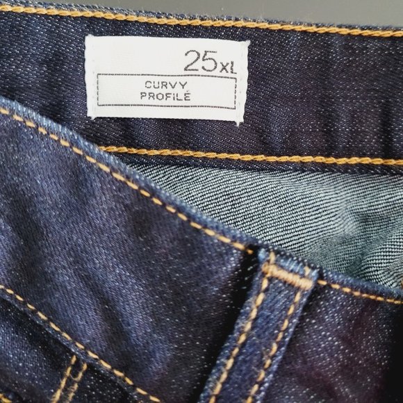 Gap 1969 Dark wash. Curvy fit. 25XL - Picture 5 of 7